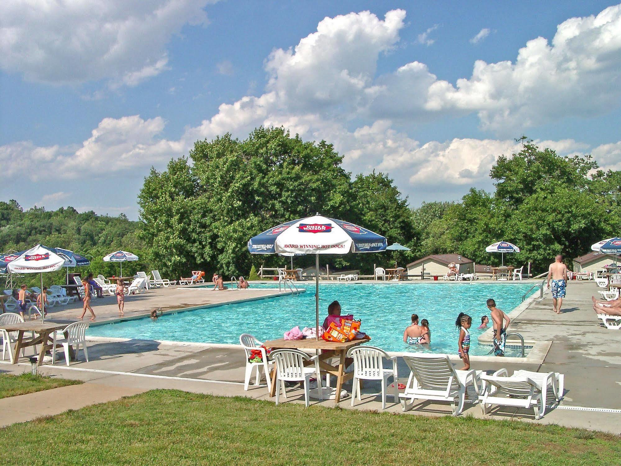Circle M Rv & Camping Resort - Caravan Park Millersville Экстерьер фото