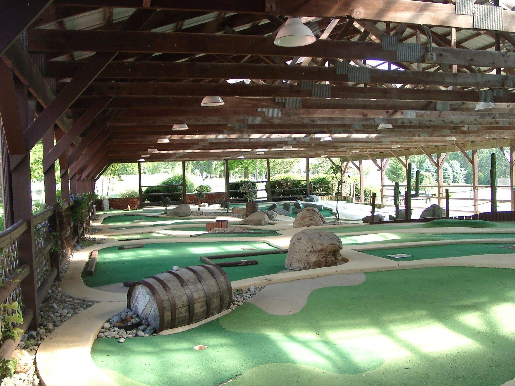 Circle M Rv & Camping Resort - Caravan Park Millersville Экстерьер фото